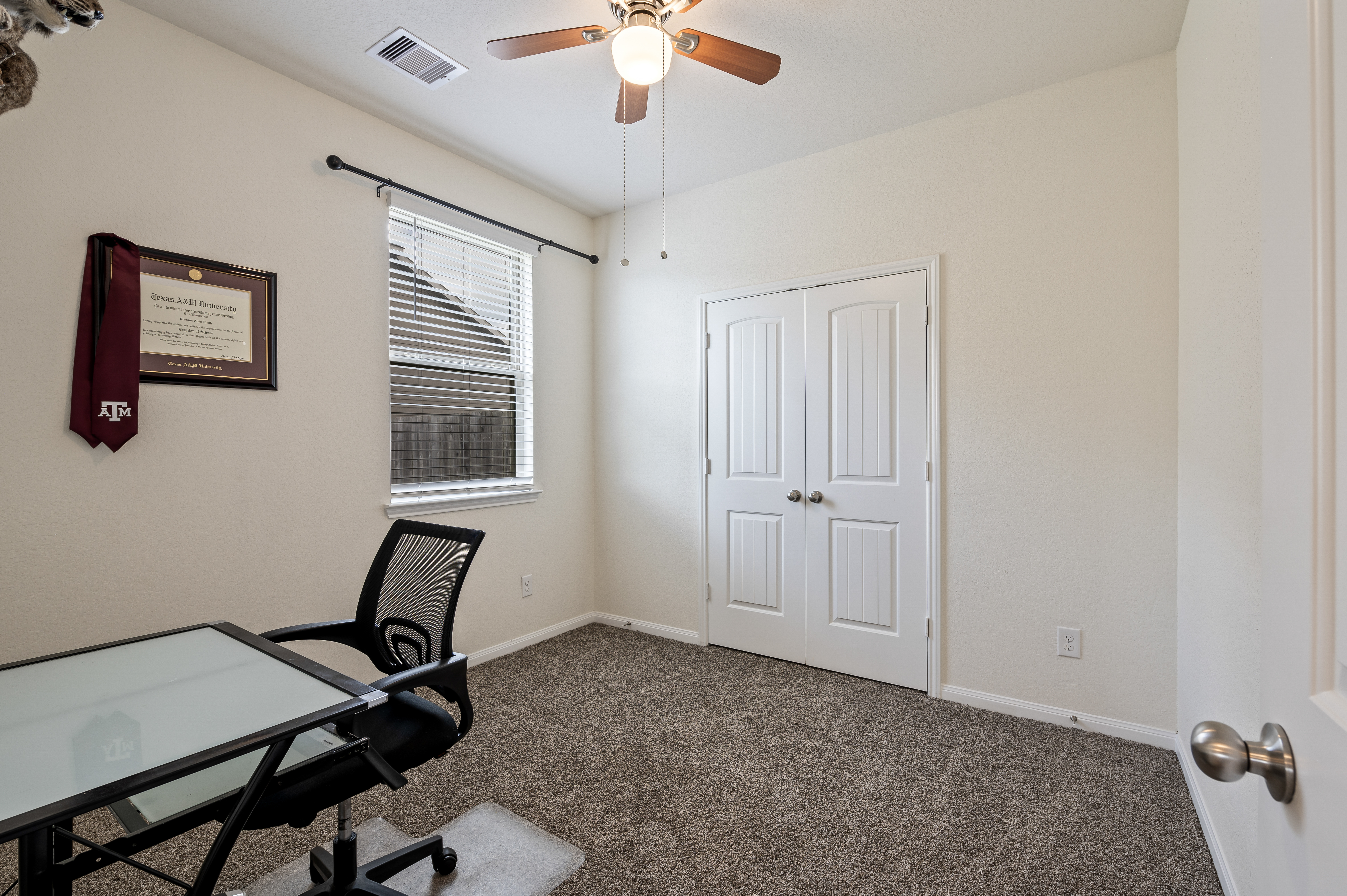 211 White Wing Ln, Sealy, Photo 5