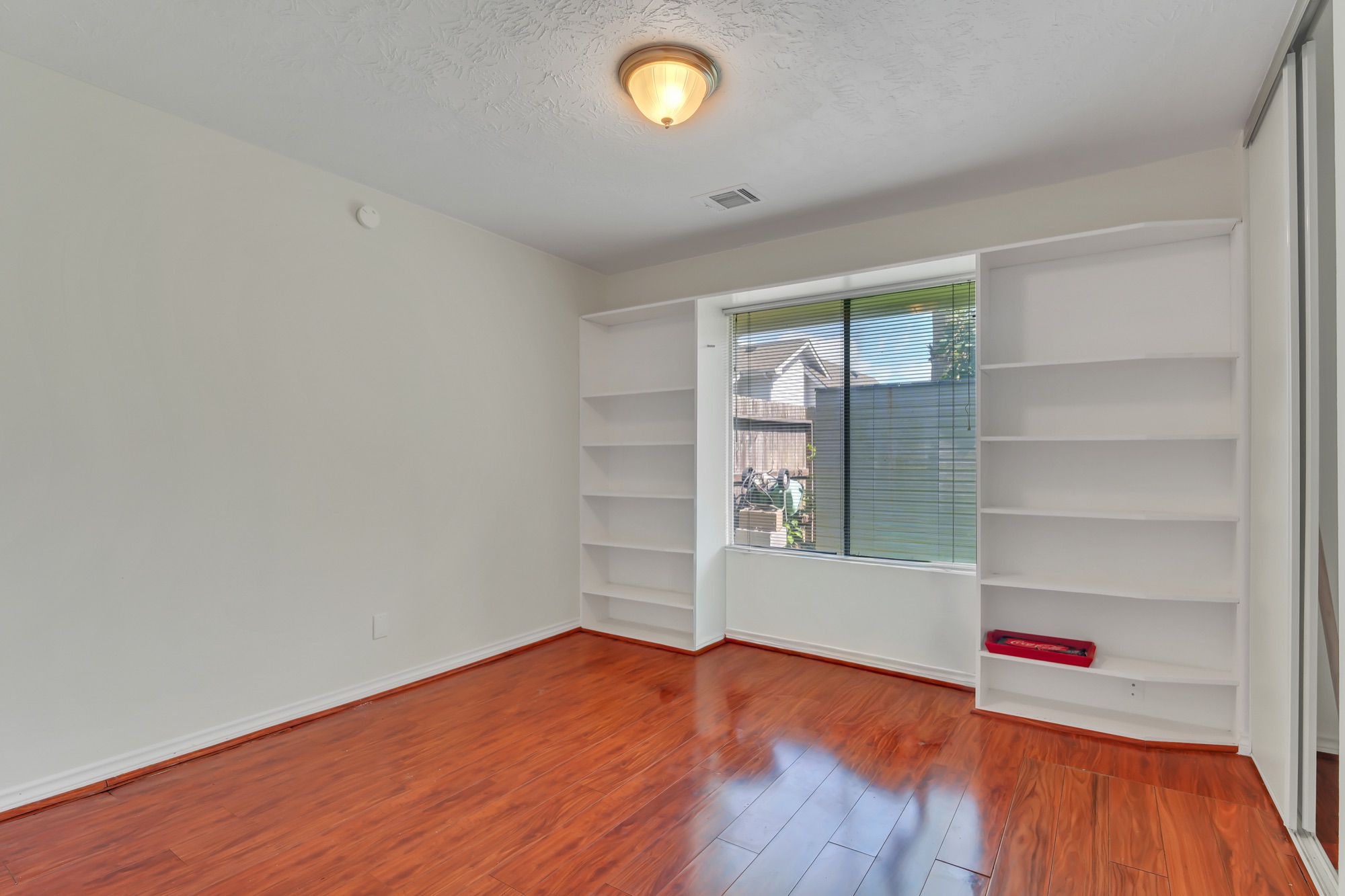 Sugar Land Home in Lakefield, Photo 21