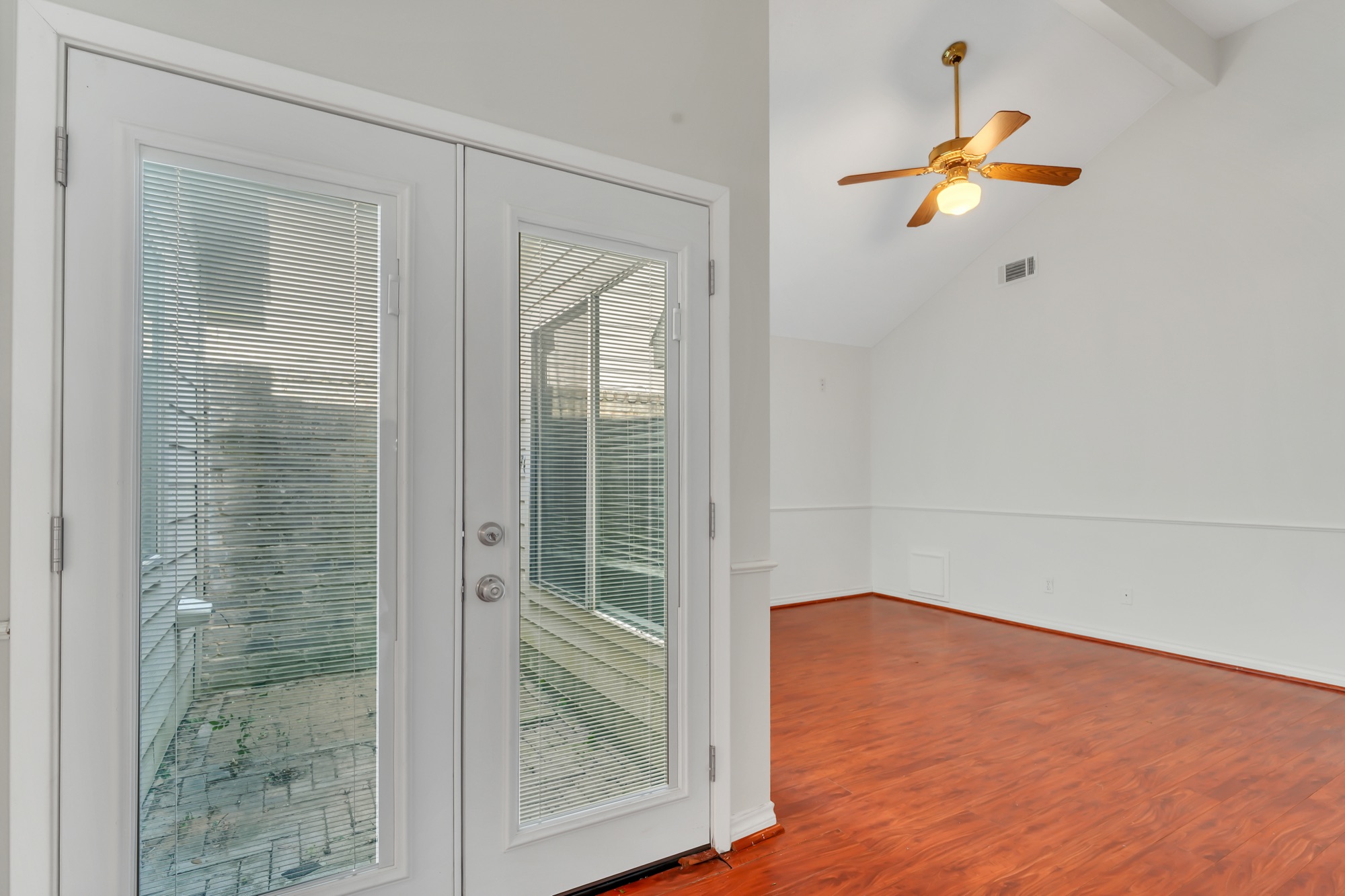 Sugar Land Home in Lakefield, Photo 24