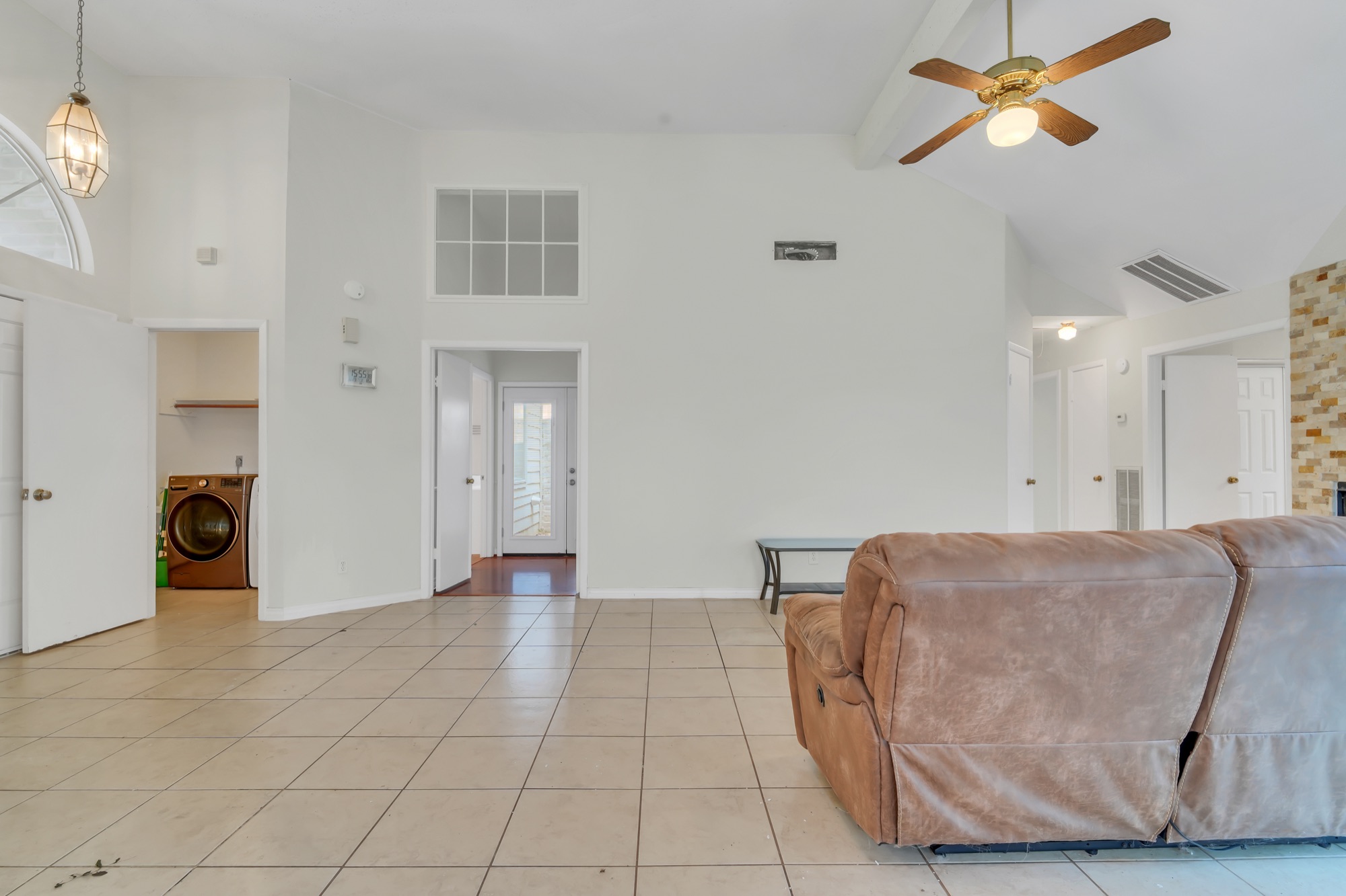 Sugar Land Home in Lakefield, Photo 8